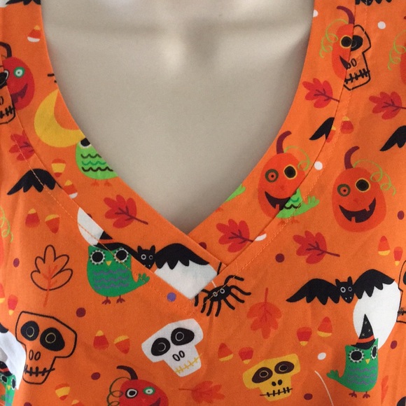 Lydia’s Medical Uniform Scrub Halloween 🎃 - Picture 3 of 6